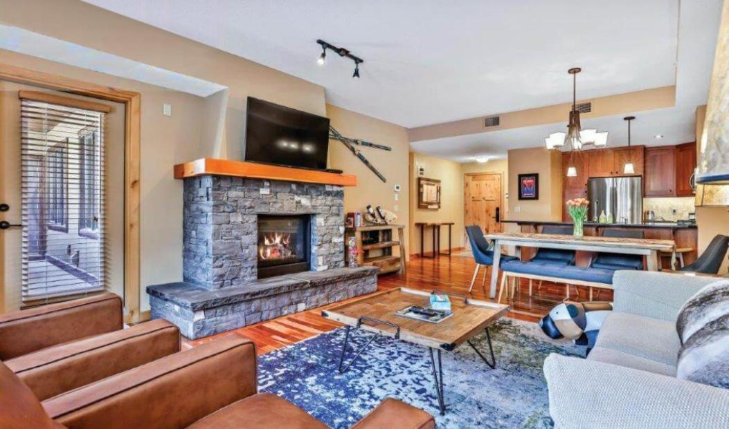 Luxurious Rundle Cliffs Lodge In Spring Creek Canmore Esterno foto